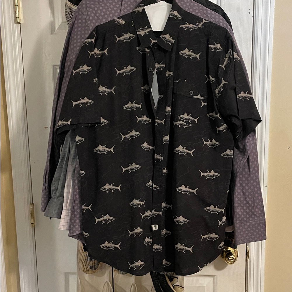 Salty Crew Black Shark-Print Short-Sleeve Button-Down Shirt